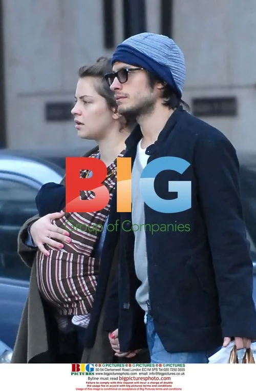 Gael Garcia Bernal and Dolores Fonzi with newborn son