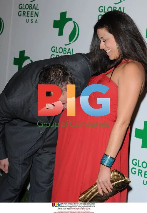 Pregnant Bahar Soomekh at Green Party