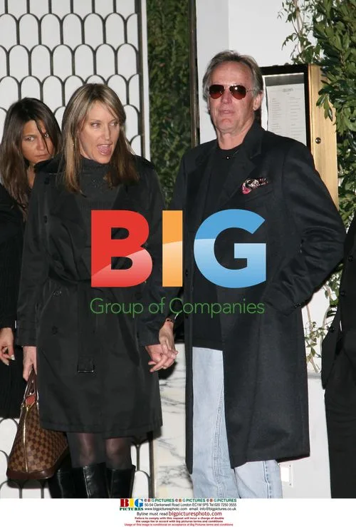 Peter Fonda and wife leave Cecconi's