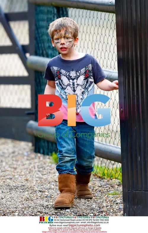 Jade Goody's son Freddie returns home with grandmother