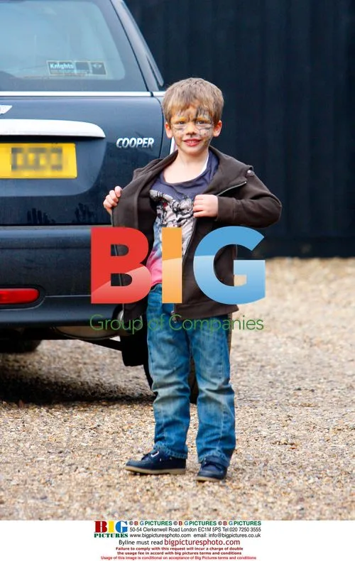 Jade Goody's children return home after wedding