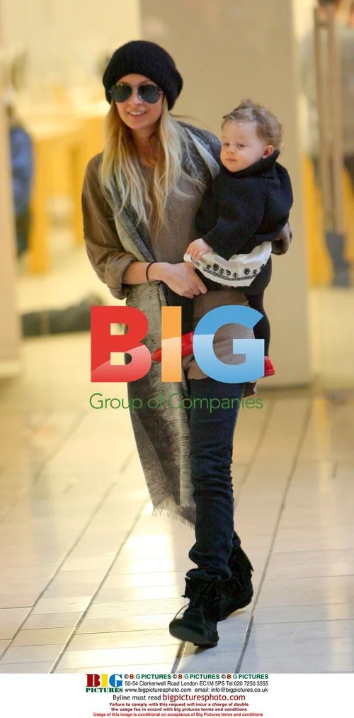 Nicole Richie and family shopping at Beverly Center
