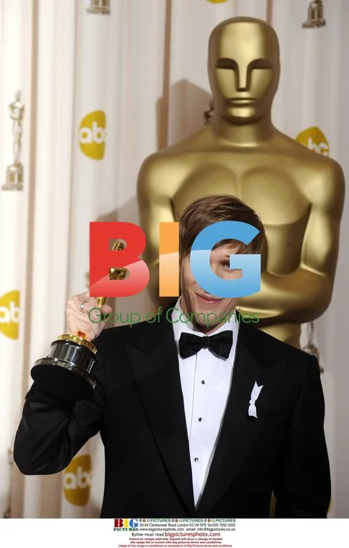 Dustin Lance Black with Oscar for "Milk"