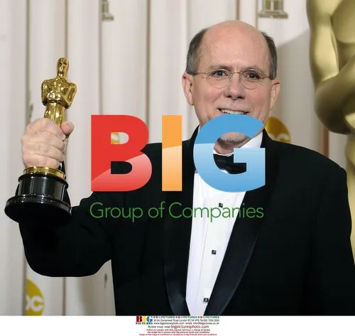 Richard King Holds His Oscar for 'The Dark Knight'
