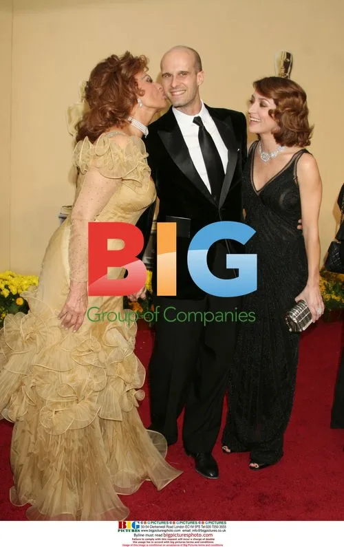 Sophia Loren, Sasha Alexander, and Edoardo Ponti at 81st Oscars