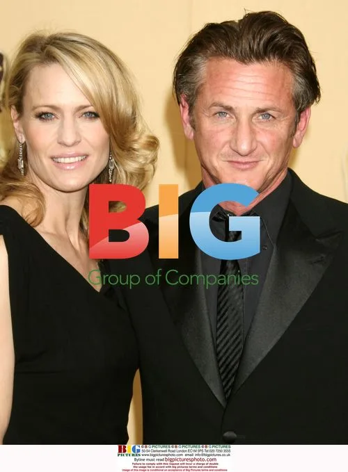 Robin Wright Penn and Sean Penn at 81st Oscars