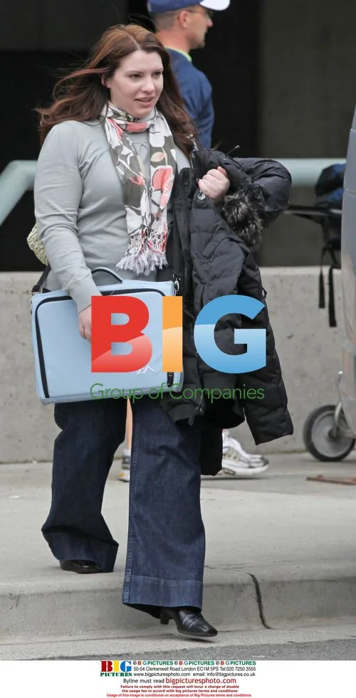 Stephenie Meyer Promotes New Twilight Books