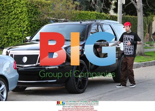 Travis Barker and DJ AM have lunch