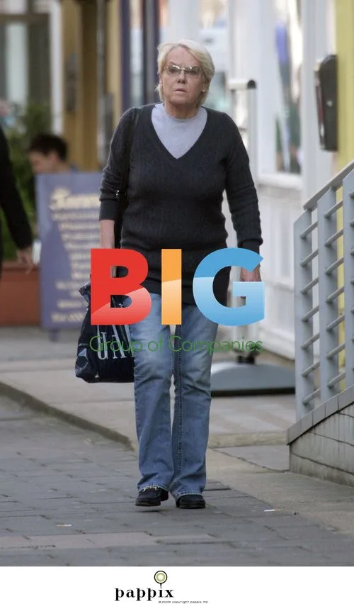 Wendy Richards Leaves GAP Store