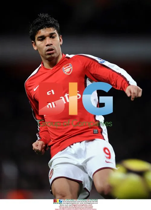 Eduardo plays during FA Cup 4th Round Replay