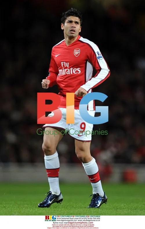 Eduardo plays during FA Cup 4th Round Replay