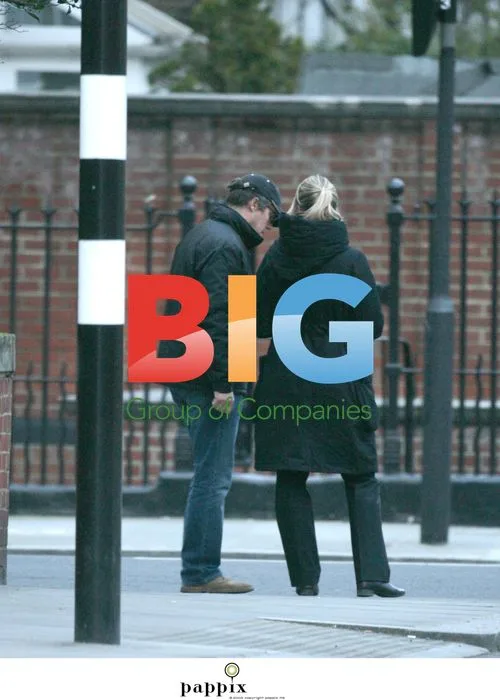Hugh Grant Helping Woman in London