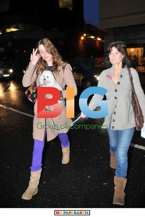 Joss Stone leaving hotel with mum and dog