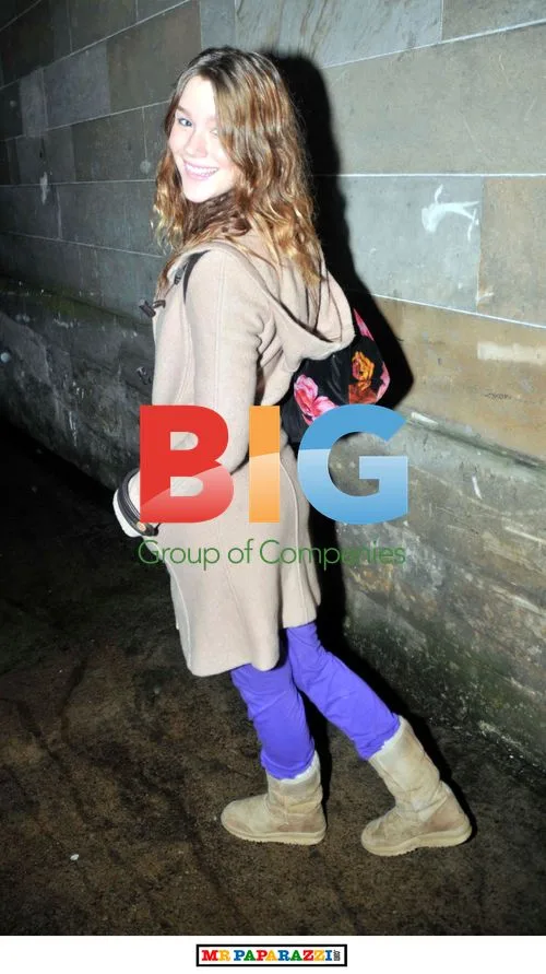 Joss Stone Leaving Her Hotel in Glasgow
