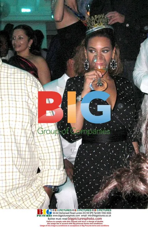 Mariah Carey and Nick Cannon at New Years Eve party