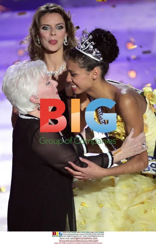 Chloe Mortaud crowned Miss France 2009