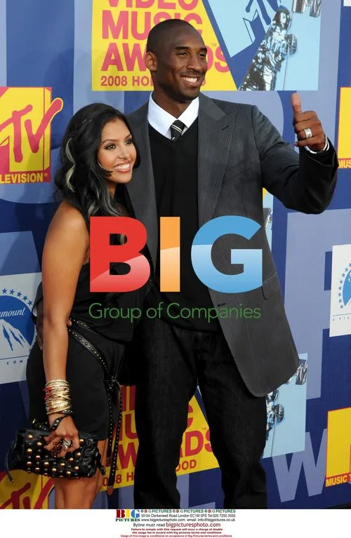 Kobe Bryant and Vanessa at 2008 MTV VMAs