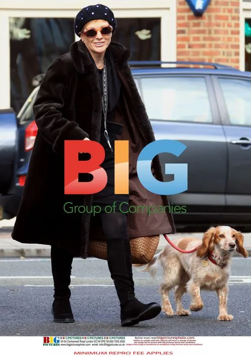 Anne Robinson's Christmas Shopping Trip