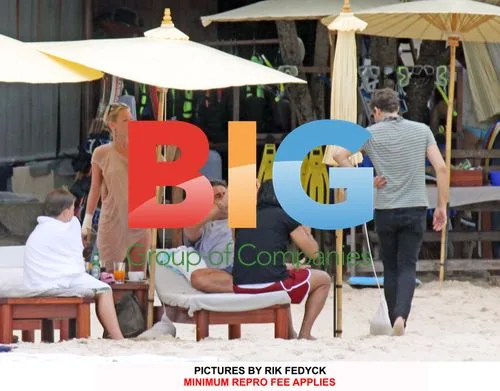 Kate Moss and Jamie Hince on Thai Vacation
