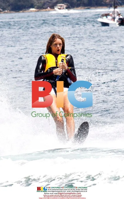 Elle Macpherson water skiing