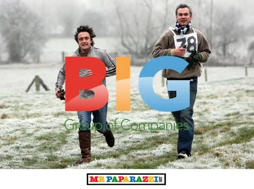 Richard Hammond runs in frosty field race