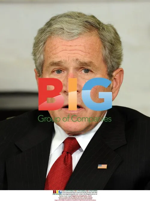 Salva Kiir and George W. Bush Meet in Oval Office