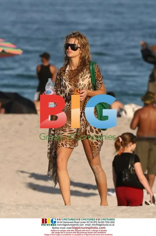 AnnaLynne McCord and Kellen Lutz at Miami Beach