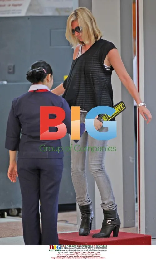Kate Moss and Jamie Hince at Phuket Airport