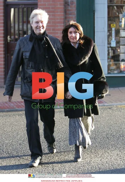 Jane McDonald and Ed Rothe Shop Together