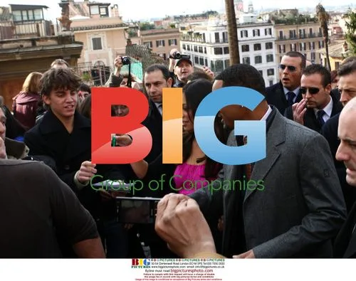 Will Smith and Rosario Dawson Promote "Seven Pounds" in Rome