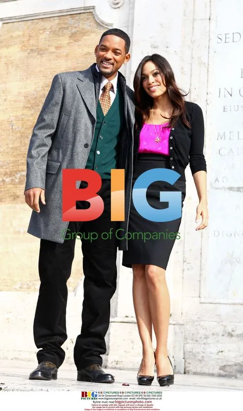 Will Smith and Rosario Dawson promote "Seven Pounds" in Rome
