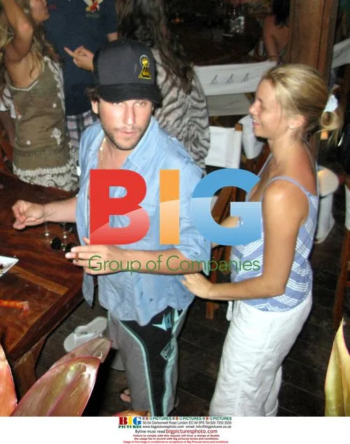 Amy Smart and boyfriend Brad vacation in St. Barth