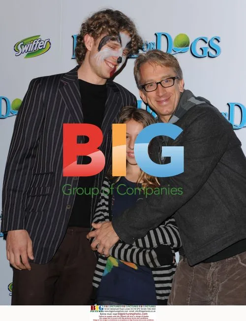 Andy Dick and kids at 'Hotel for Dogs' premiere