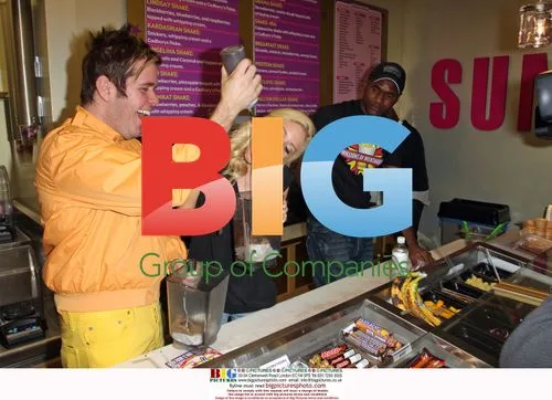 Kardashians, Perez Hilton, Heidi & Spencer at Milkshakes