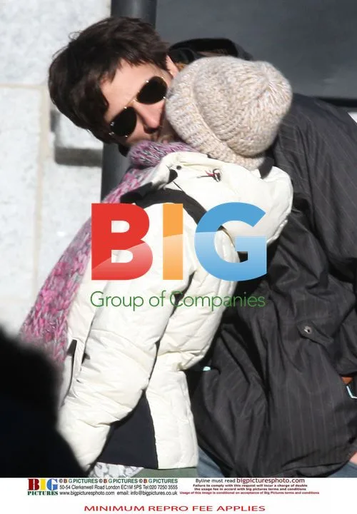 Kylie Minogue and Boyfriend in Alpes Ski Resort