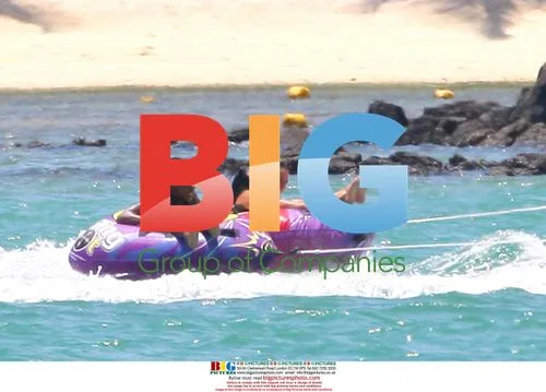X-Factor Winners Enjoy Break in Mauritius
