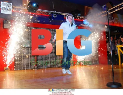 EOGHAN QUIGG: Fan gropes singer