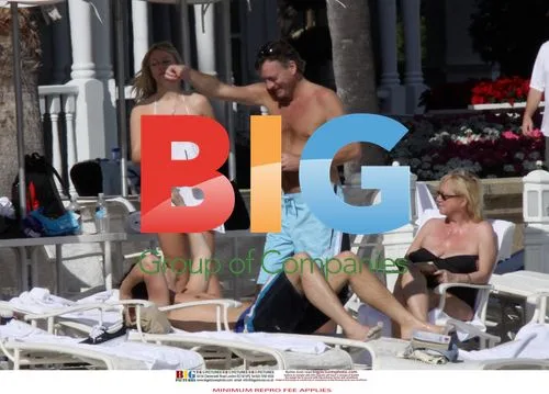 TV Hosts Judy Finnigan and Richard Madeley on Florida Beach