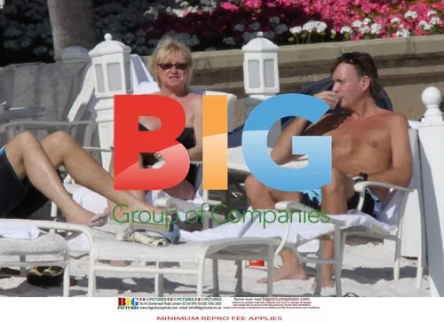 UK TV hosts Judy Finnigan and Richard Madeley at Florida beach