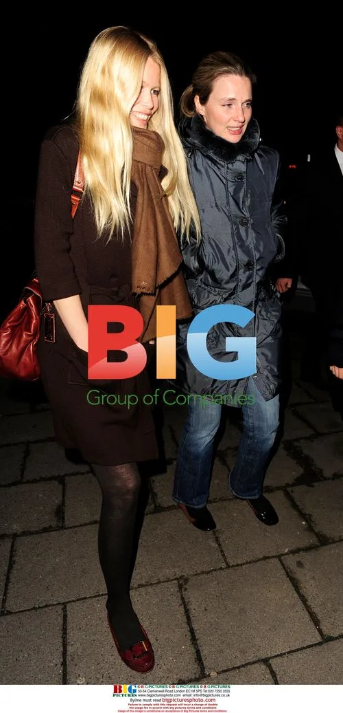Claudia Schiffer leaving Mayfair restaurant