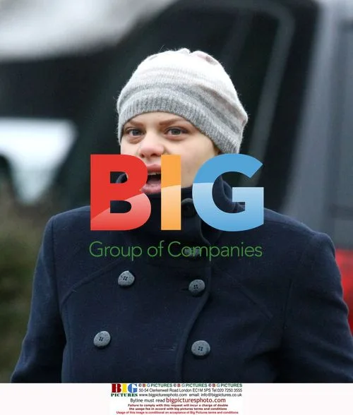 Jade Goody Leaves Home for School Run