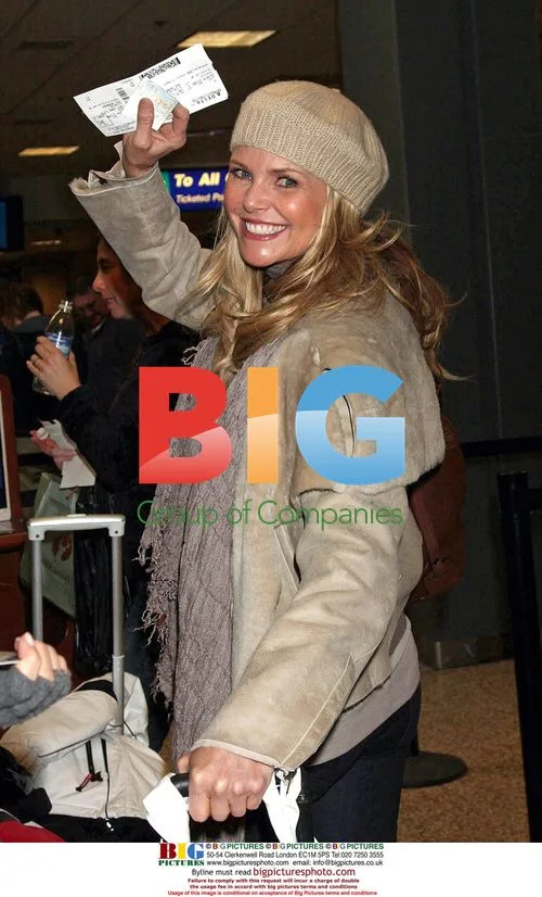 Christie Brinkley at Salt Lake City Airport