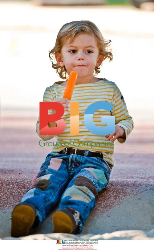 Kingston Stefani-Rossdale Enjoys Popsicle