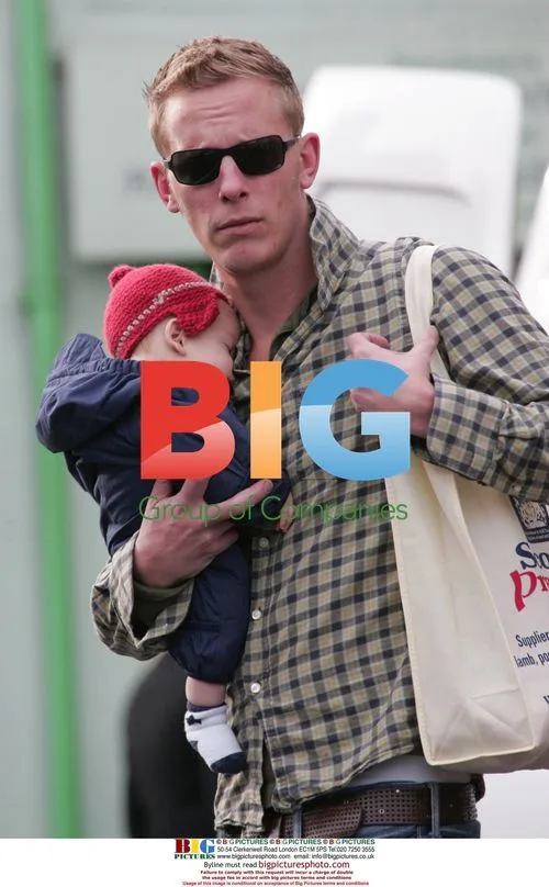 Laurence Fox out shopping with son Winston