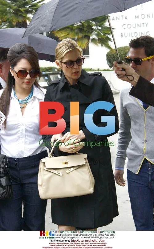 Kelly Rutherford Wins Custody Battle