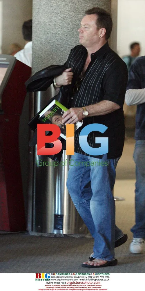 UB40 Singer Ali Campbell Departs Perth Airport