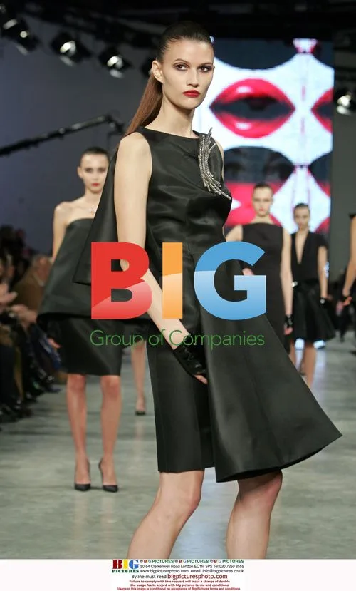 Model wears Stephane Rolland look at Paris Fashion Week