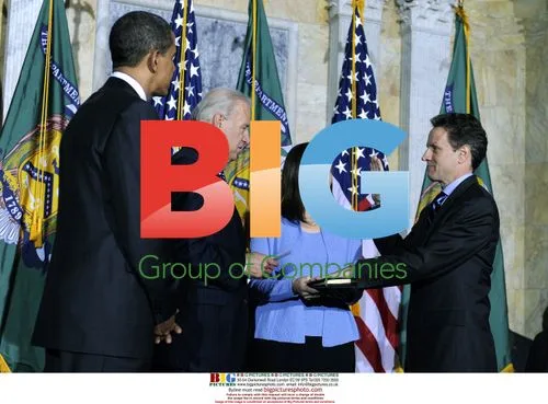 Obama and Biden at Geithner Swearing-In