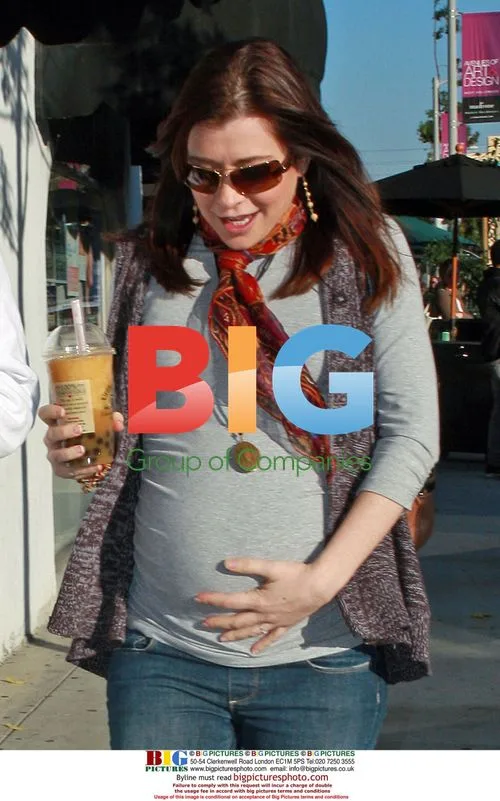 Alyson Hannigan and Alexis Denisof at Urth Caffe