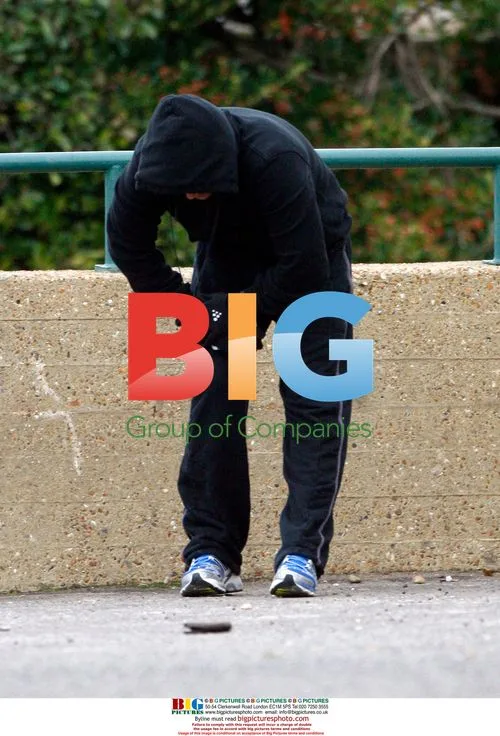 Peter Andre Jogging in Tracksuit